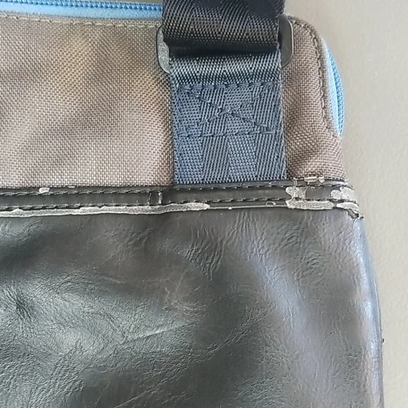 Hugo Boss Envelope Bag - Picture 9 of 16
